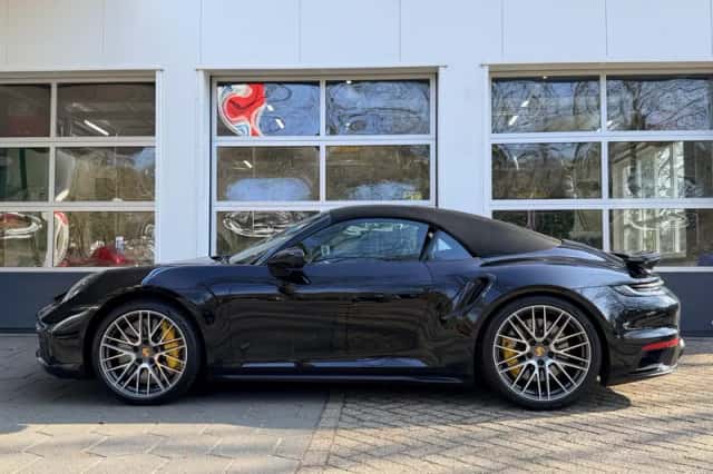 Porsche 911 (2024) thumbnail 42