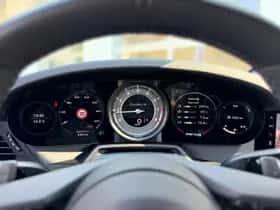 Porsche 911 (2024) thumbnail 6