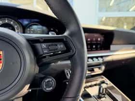 Porsche 911 (2024) thumbnail 9