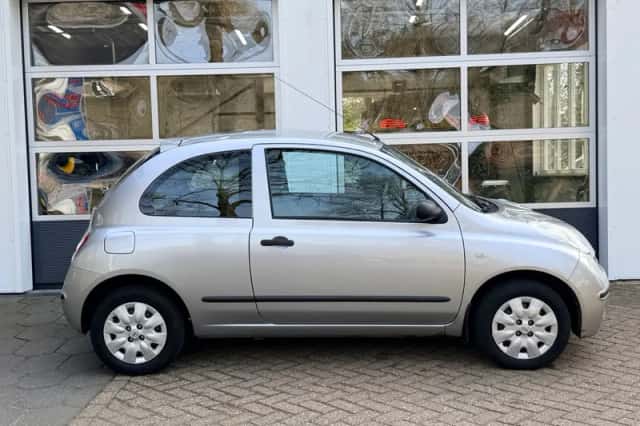 Nissan Micra (2006) thumbnail 4