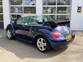 Volkswagen New Beetle (2007) thumbnail 2