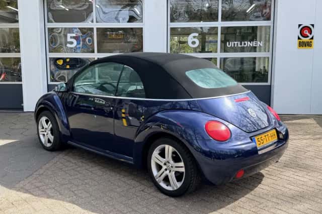 Volkswagen New Beetle (2007) thumbnail 10