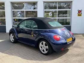 Volkswagen New Beetle (2007) thumbnail 10