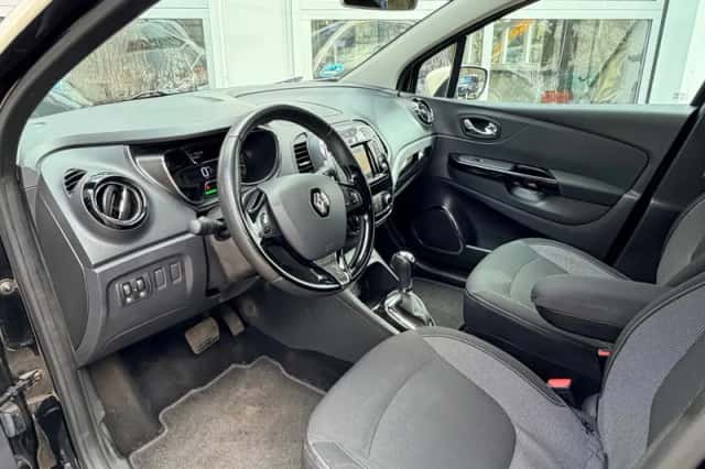 Renault Captur (2014) thumbnail 3