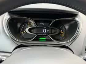 Renault Captur (2014) thumbnail 10