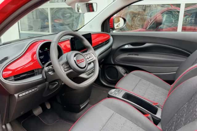 Fiat 500C (2022) thumbnail 15