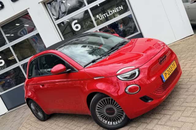 Fiat 500C (2022) thumbnail 16