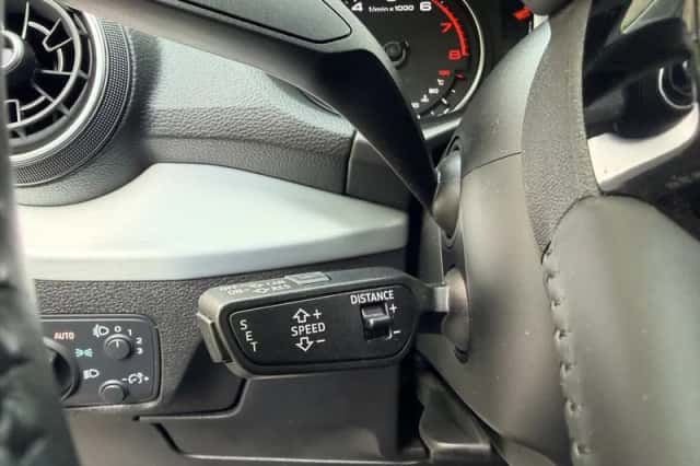Audi Q2 (2020) thumbnail 12