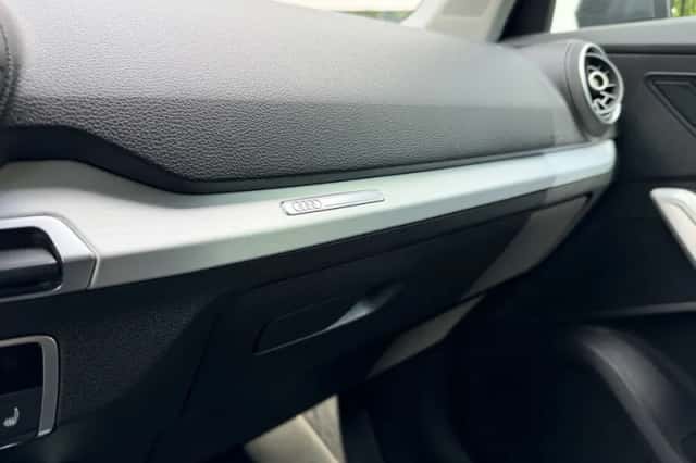 Audi Q2 (2020) thumbnail 14