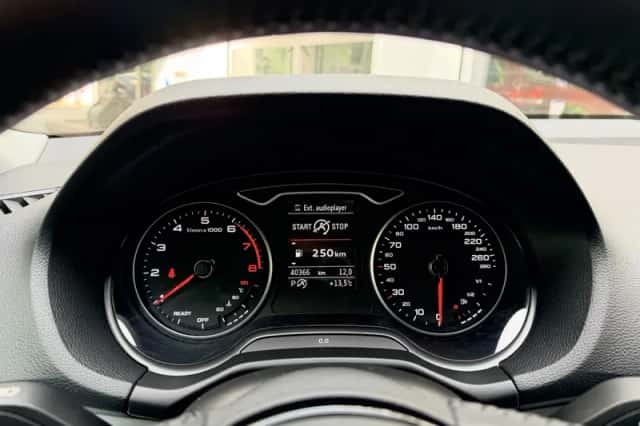 Audi Q2 (2020) thumbnail 5