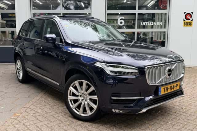 Volvo XC90 (2018) thumbnail 1