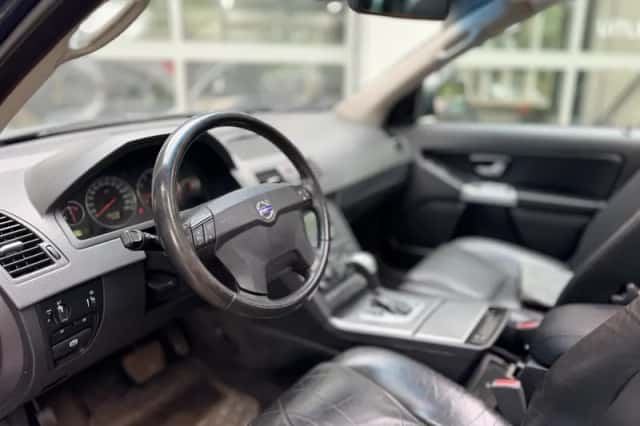 Volvo XC90 (2004) thumbnail 3