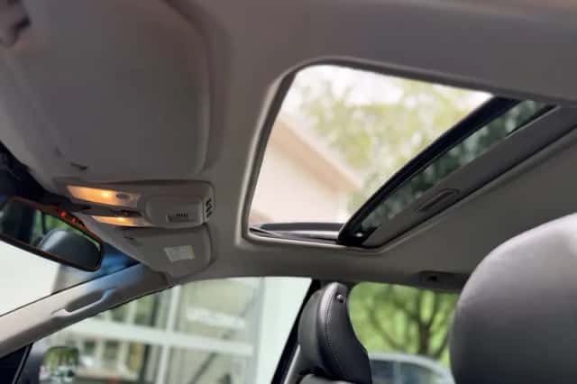 Volvo XC90 (2004) thumbnail 4