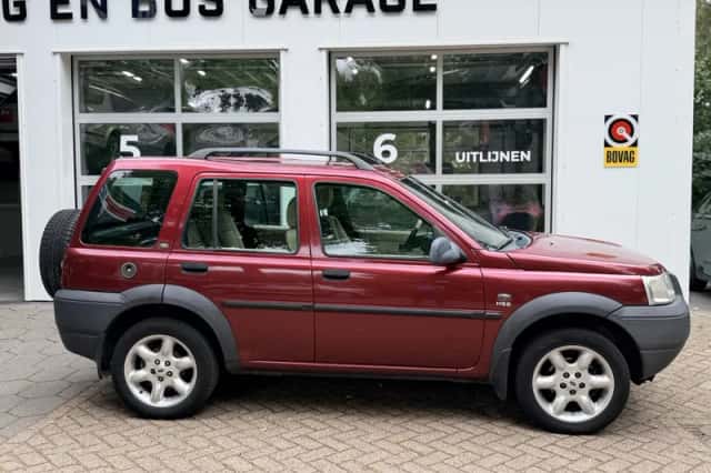 Land Rover Freelander (2003) thumbnail 3