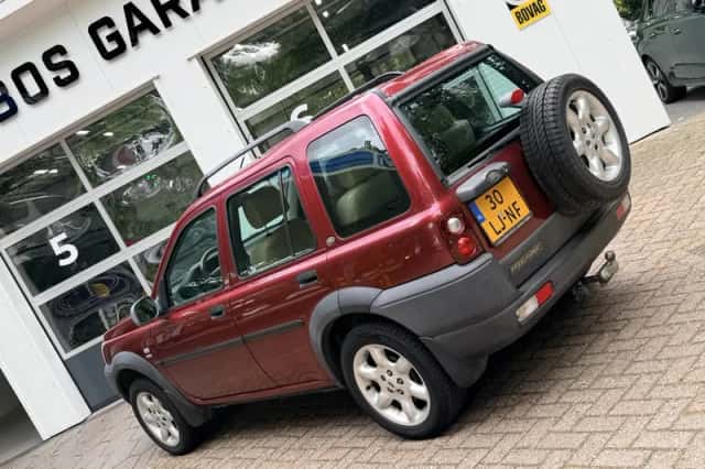 Land Rover Freelander (2003) thumbnail 5