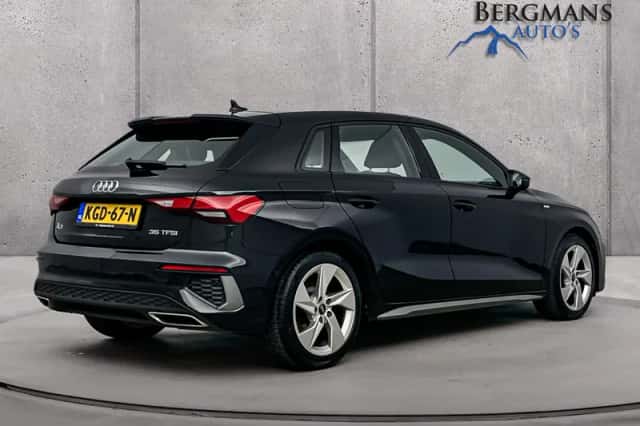 Audi A3 (2023) thumbnail 3