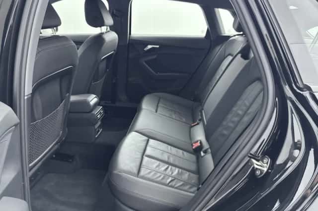 Audi A3 (2023) thumbnail 5
