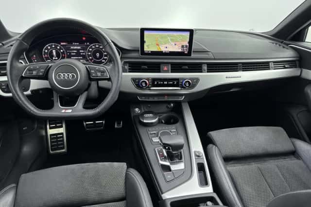 Audi A4 (2019) thumbnail 4
