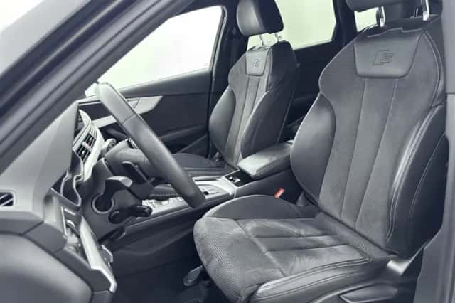 Audi A4 (2019) thumbnail 5