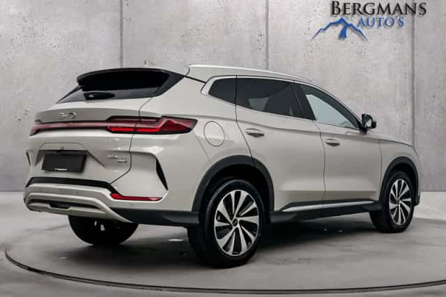 BYD Seal (2026) thumbnail 3