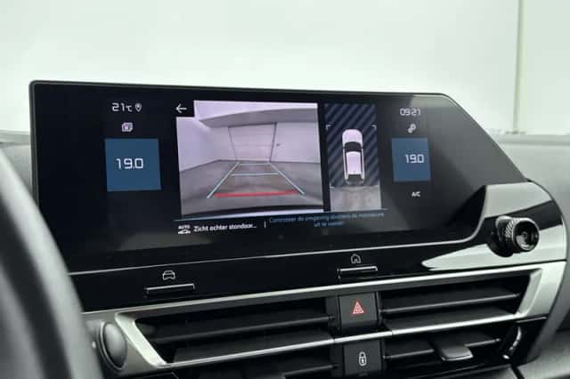 Citroën C4 (2022) thumbnail 6