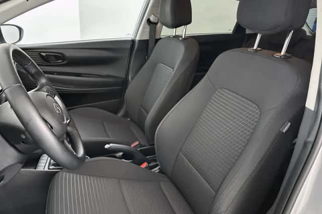 Hyundai i20 (2021) thumbnail 5