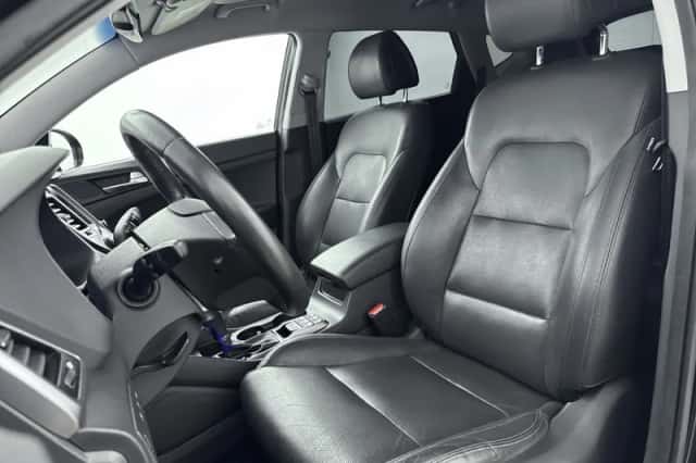 Hyundai Tucson (2016) thumbnail 5