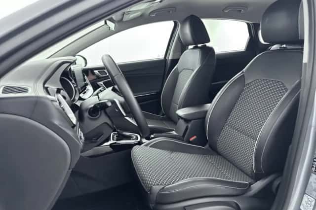 Kia Ceed (2024) thumbnail 5