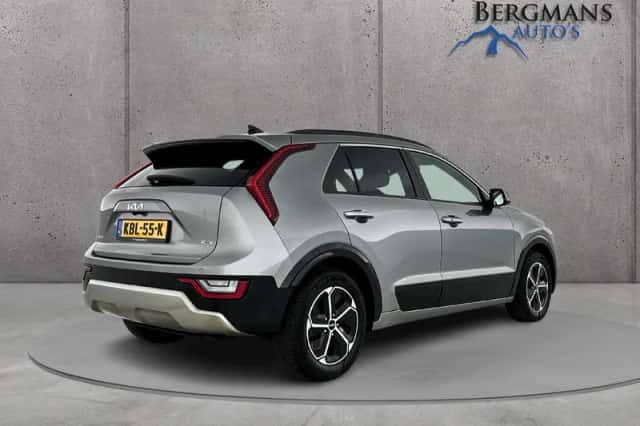 Kia Niro (2023) thumbnail 3