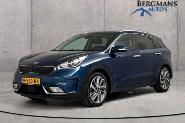Kia Niro (2016) thumbnail 2