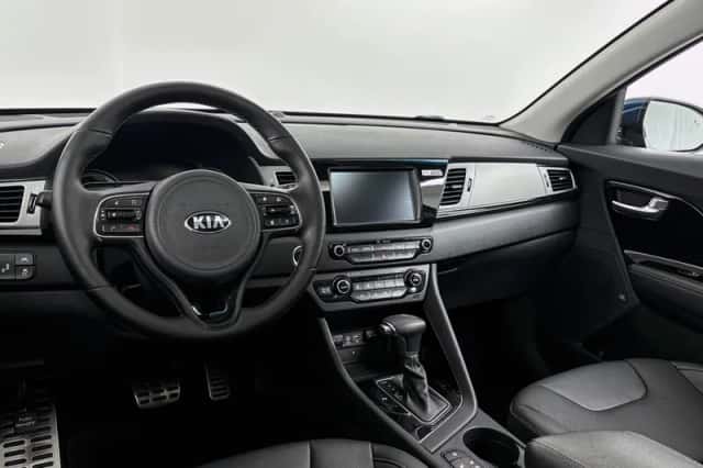 Kia Niro (2016) thumbnail 4
