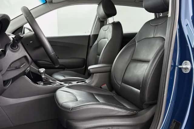Kia Niro (2016) thumbnail 5