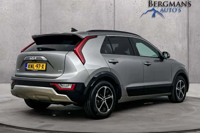 Kia Niro (2022) thumbnail 3