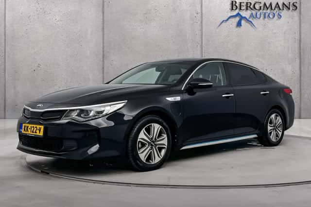 Kia Optima (2016) thumbnail 1