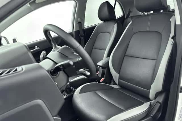 Kia Picanto (2025) thumbnail 6