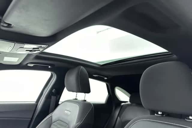 Kia Proceed (2022) thumbnail 6