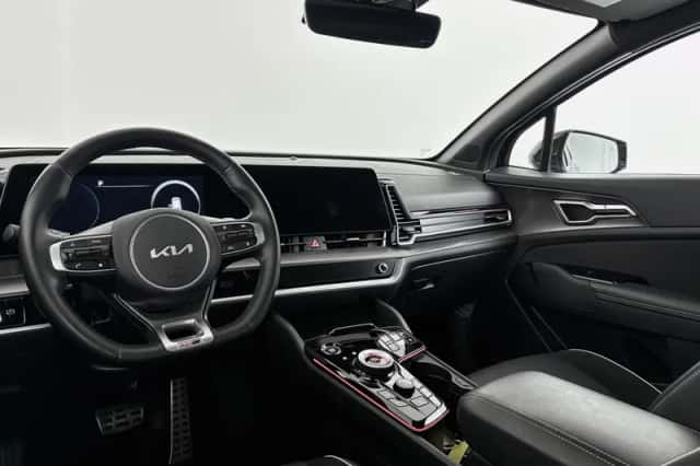 Kia Sportage (2023) thumbnail 4