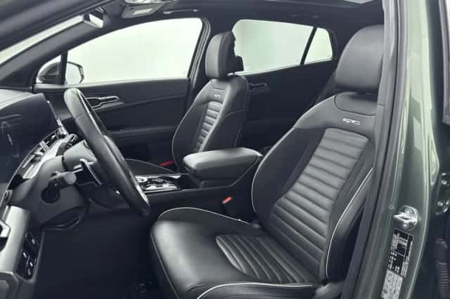 Kia Sportage (2023) thumbnail 5
