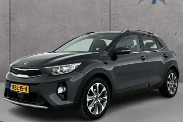 Kia Stonic (2019) thumbnail 1