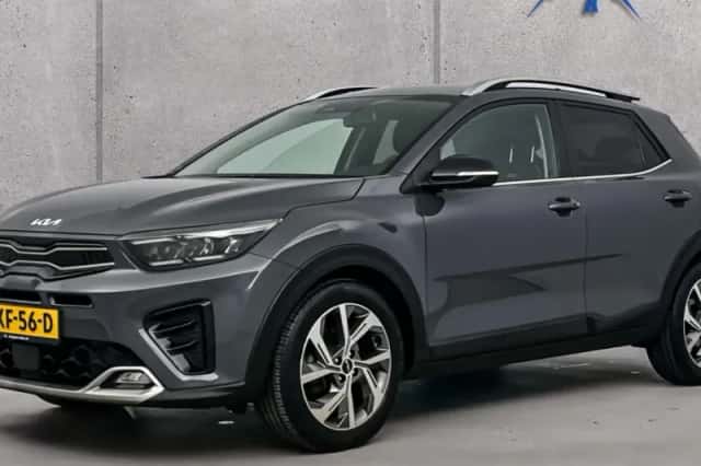 Kia Stonic (2022) thumbnail 1