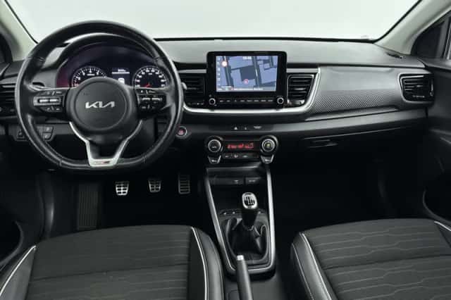 Kia Stonic (2022) thumbnail 4