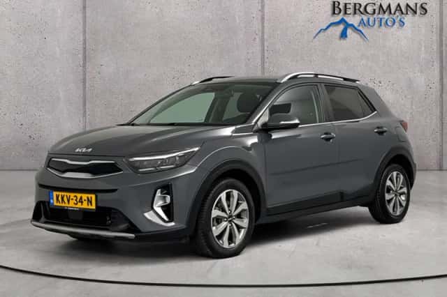 Kia Stonic (2022) thumbnail 2