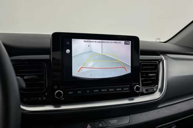 Kia Stonic (2022) thumbnail 6