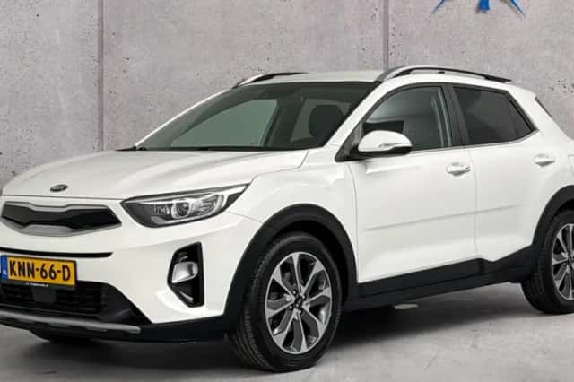 Kia Stonic (2020) thumbnail 1