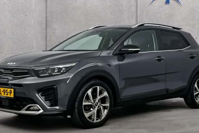 Kia Stonic (2022) thumbnail 1