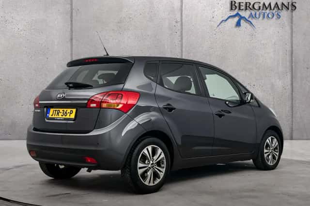Kia Venga (2017) thumbnail 3
