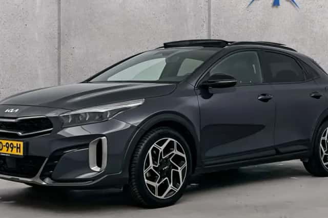 Kia XCeed (2024) thumbnail 1