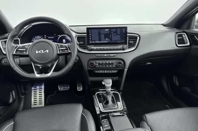 Kia XCeed (2024) thumbnail 4