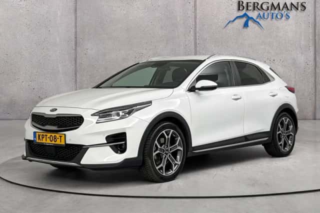 Kia XCeed (2020) thumbnail 2