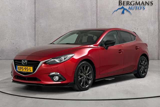 Mazda 3 (2016) thumbnail 2